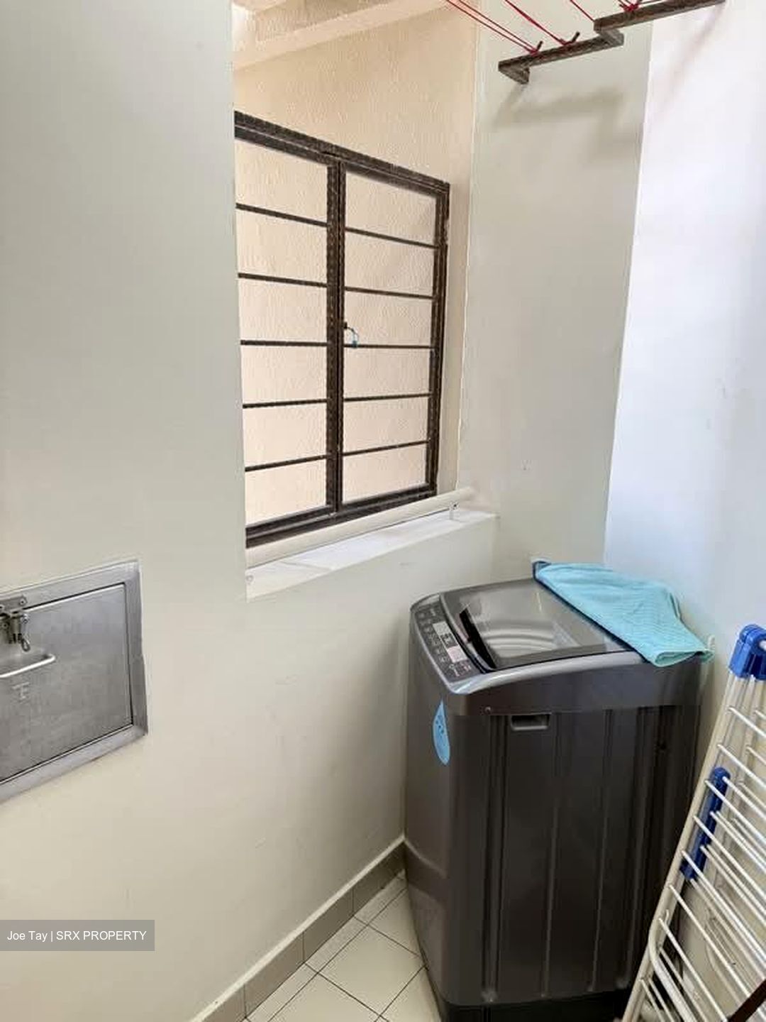 Simsville (D14), Condominium #558786001